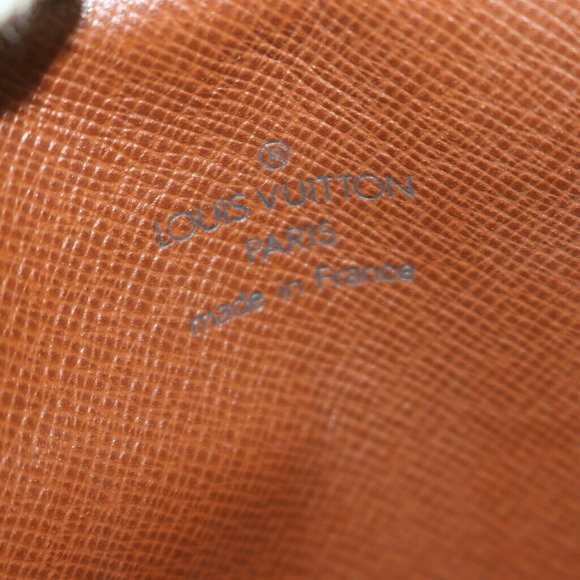 Louis Vuitton Danube Handbag Monogram Canvas - Picture 8 of 10